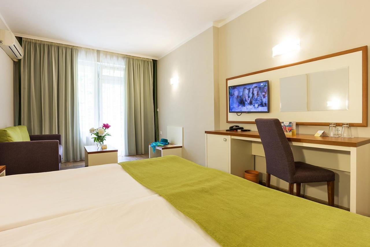 Ljuljak Hotel Sables d'or Extérieur photo