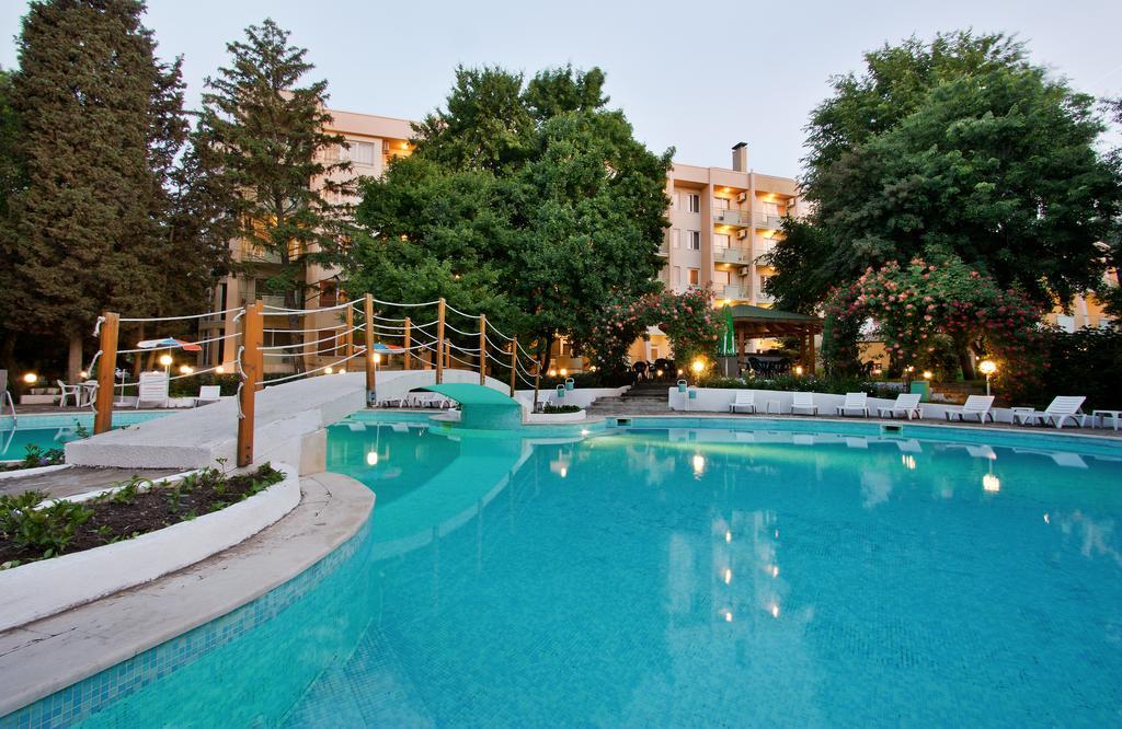 Ljuljak Hotel Sables d'or Extérieur photo