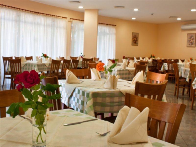 Ljuljak Hotel Sables d'or Extérieur photo