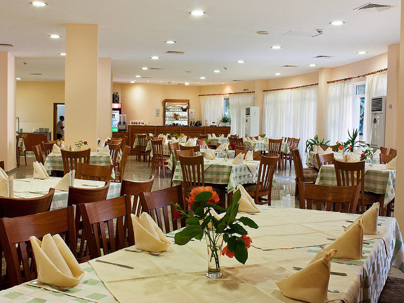 Ljuljak Hotel Sables d'or Extérieur photo
